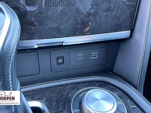 Used 2024 INFINITI QX80 Luxe image 32