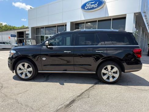 Used 2024 Ford Expedition King Ranch AWD/4WD image 4