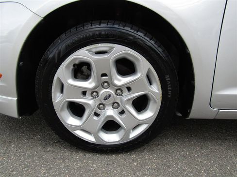 Used 2011 Ford Fusion SE FWD image 11