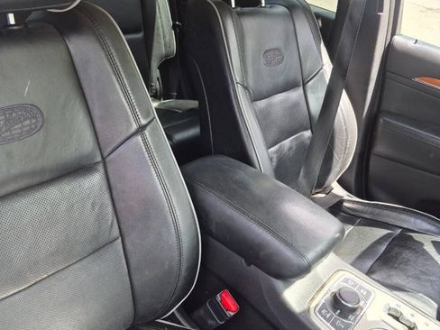 Used 2011 Jeep Grand Cherokee Overland AWD/4WD image 9