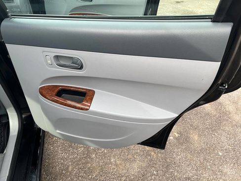 Used 2005 Buick LaCrosse CXL w/ Gold Convenience Package image 11