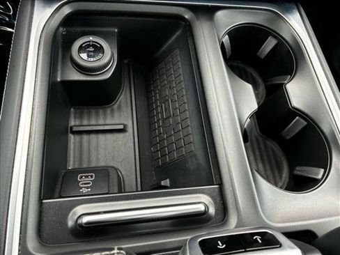 Used 2025 Ford Expedition Platinum w/ Stealth Performance Package AWD/4WD image 14