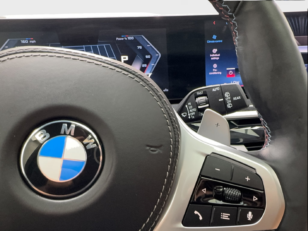 Used 2025 BMW X5 M60i AWD/4WD image 45