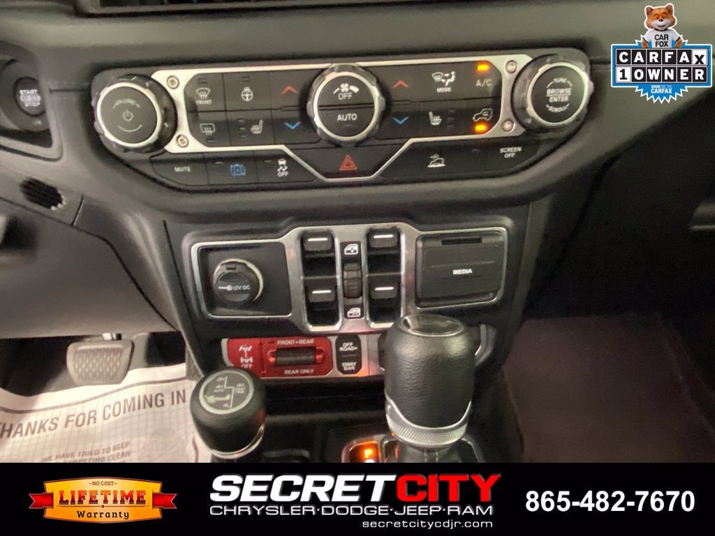 Used 2024 Jeep Wrangler Unlimited Rubicon 4xe w/ Technology Group AWD/4WD image 23