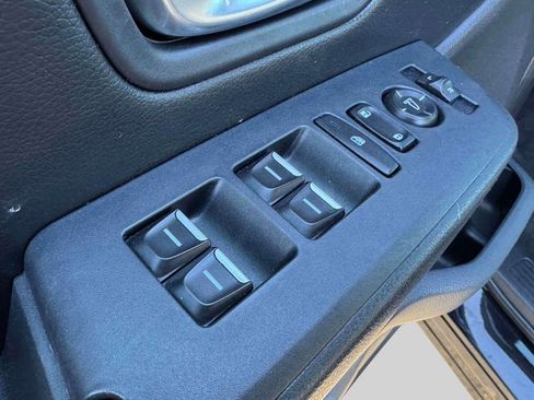 Used 2023 Honda Pilot Sport image 17