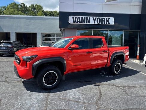 Used 2024 Toyota Tacoma TRD Off-Road AWD/4WD image 48
