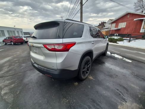 Used 2020 Chevrolet Traverse LT image 7