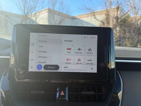 Used 2025 Toyota Corolla LE image 21