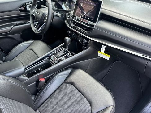 New 2025 Jeep Compass Latitude w/ Altitude Special Edition image 16