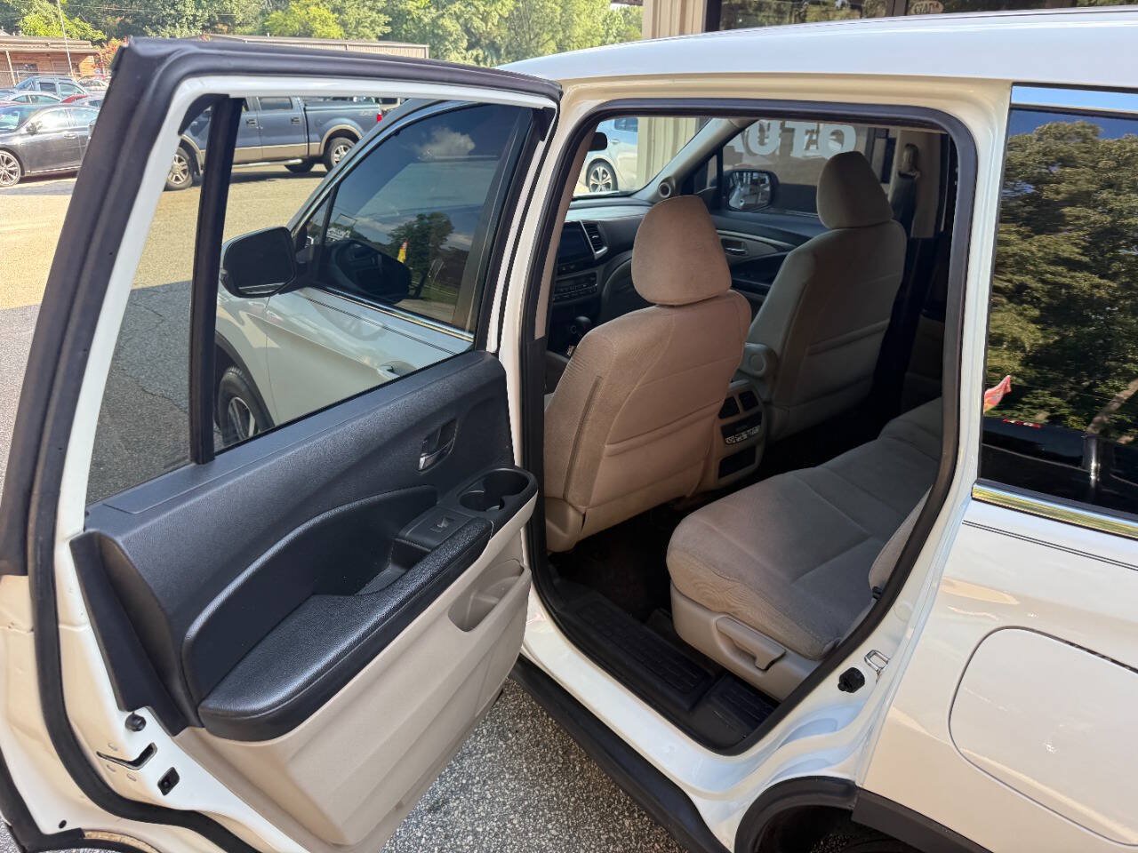 Used 2017 Honda Pilot EX image 13