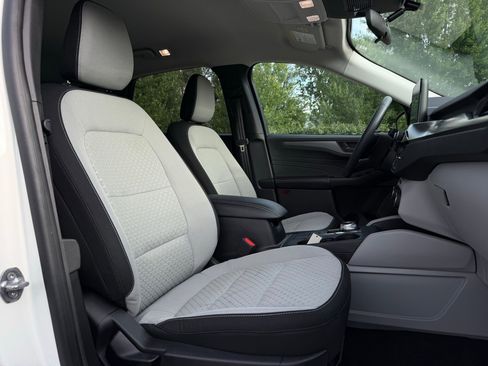 Used 2023 Ford Escape Active w/ Cold Weather Package image 18