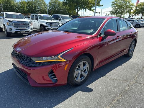 Used 2023 Kia K5 LXS image 3