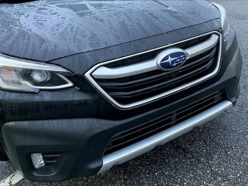 Used 2022 Subaru Outback Touring XT image 29