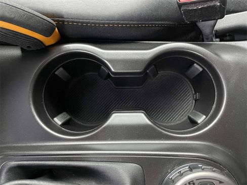 Used 2023 Ford Bronco Badlands image 18