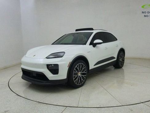Used 2025 Porsche Macan Electric RWD image 69