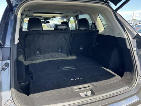 Used 2021 Nissan Rogue SL image 24