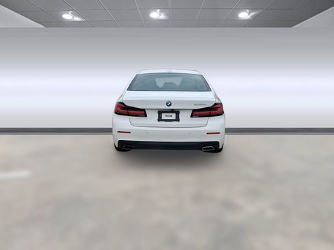 Certified 2023 BMW 530e w/ Executive Package image 10