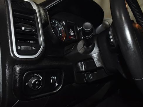 Used 2024 RAM 2500 Big Horn image 28