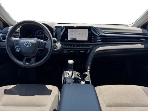 Used 2025 Toyota Camry LE FWD image 12