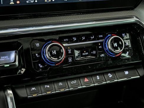 Used 2024 GMC Sierra 1500 Denali w/ Denali Reserve Package image 22