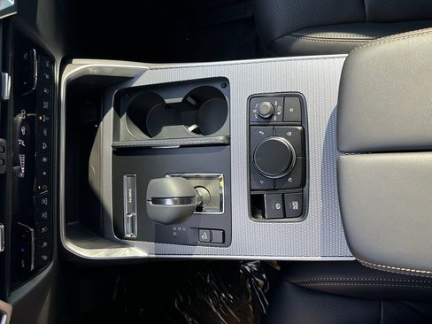 New 2026 MAZDA CX-90 3.3 Turbo w/ Preferred Package image 17