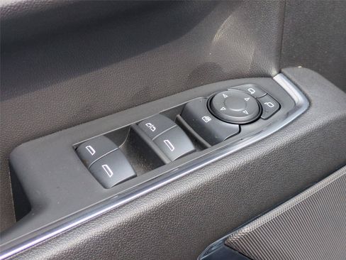 Used 2024 Chevrolet Silverado 1500 LT AWD/4WD image 19