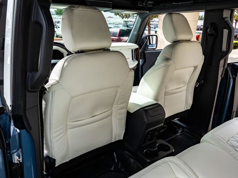 Used 2023 Ford Bronco Heritage Edition image 36