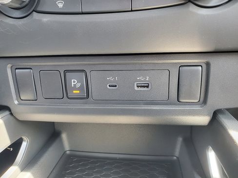 New 2025 Nissan Frontier SV image 28