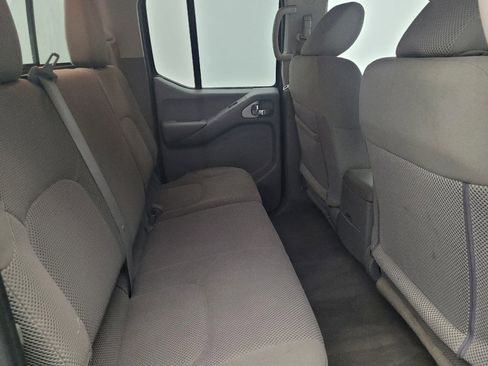 Used 2017 Nissan Frontier SV image 19