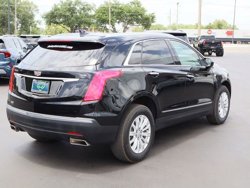 Used 2018 Cadillac XT5 FWD image 9