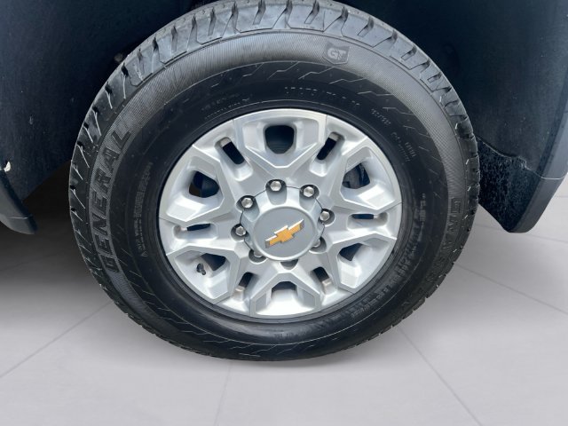 Used 2024 Chevrolet Silverado 2500 LTZ AWD/4WD image 9