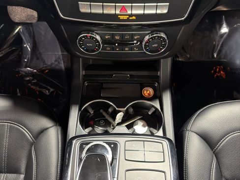 Used 2016 Mercedes-Benz GLE 350 4MATIC image 3