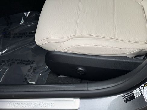 New 2026 Mercedes-Benz C 300 4MATIC Sedan image 14