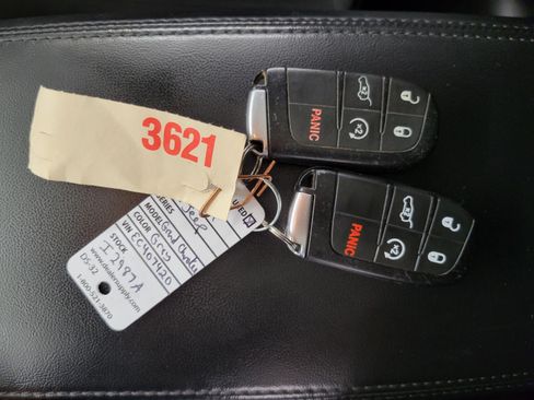 Used 2014 Jeep Grand Cherokee Laredo w/ Security & Convenience Group AWD/4WD image 26