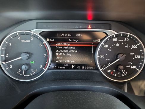 Used 2025 Nissan Rogue SV image 25