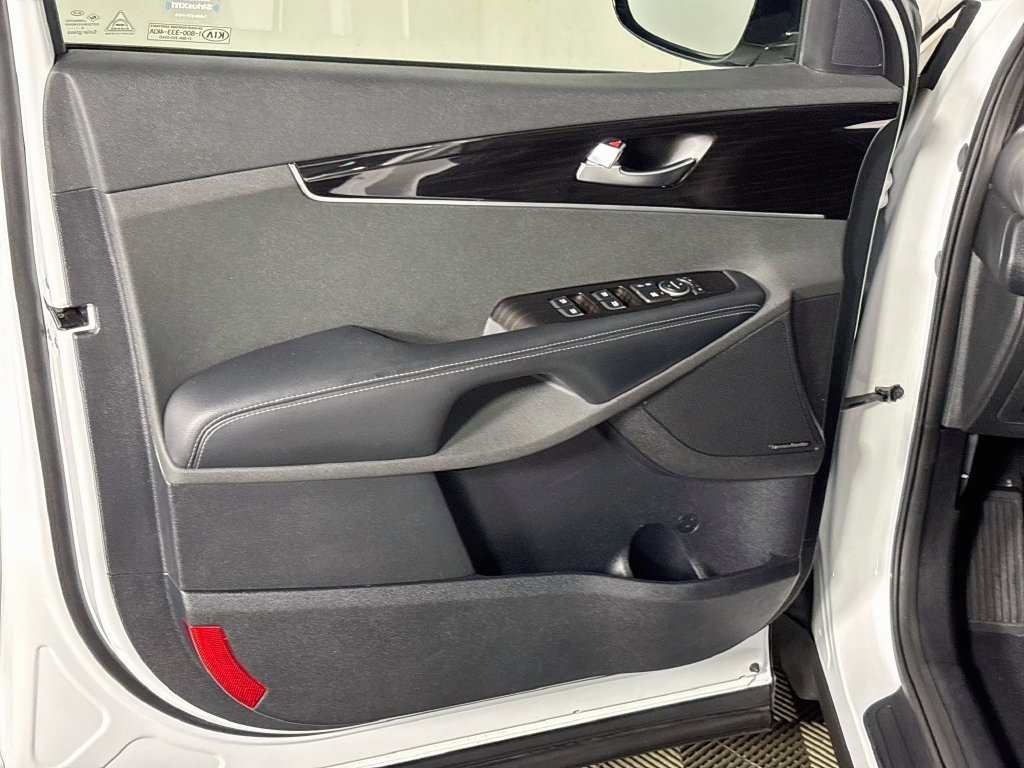 Used 2019 Kia Sorento EX w/ EX Touring Package AWD/4WD image 10