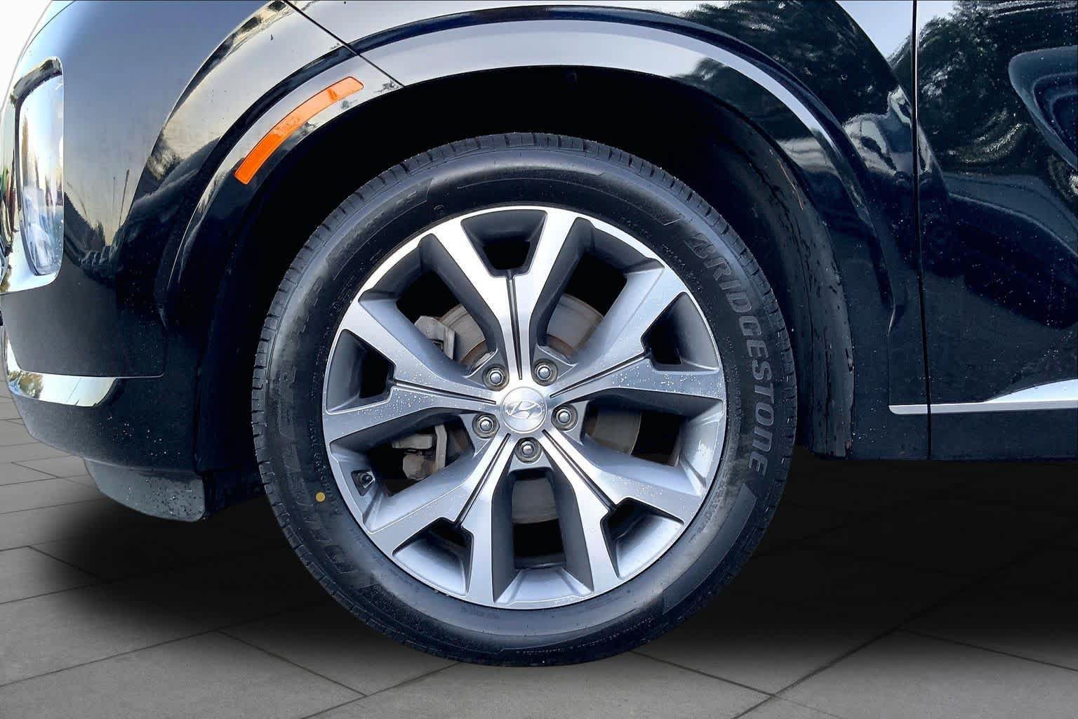 Used 2022 Hyundai Palisade Limited AWD/4WD image 11