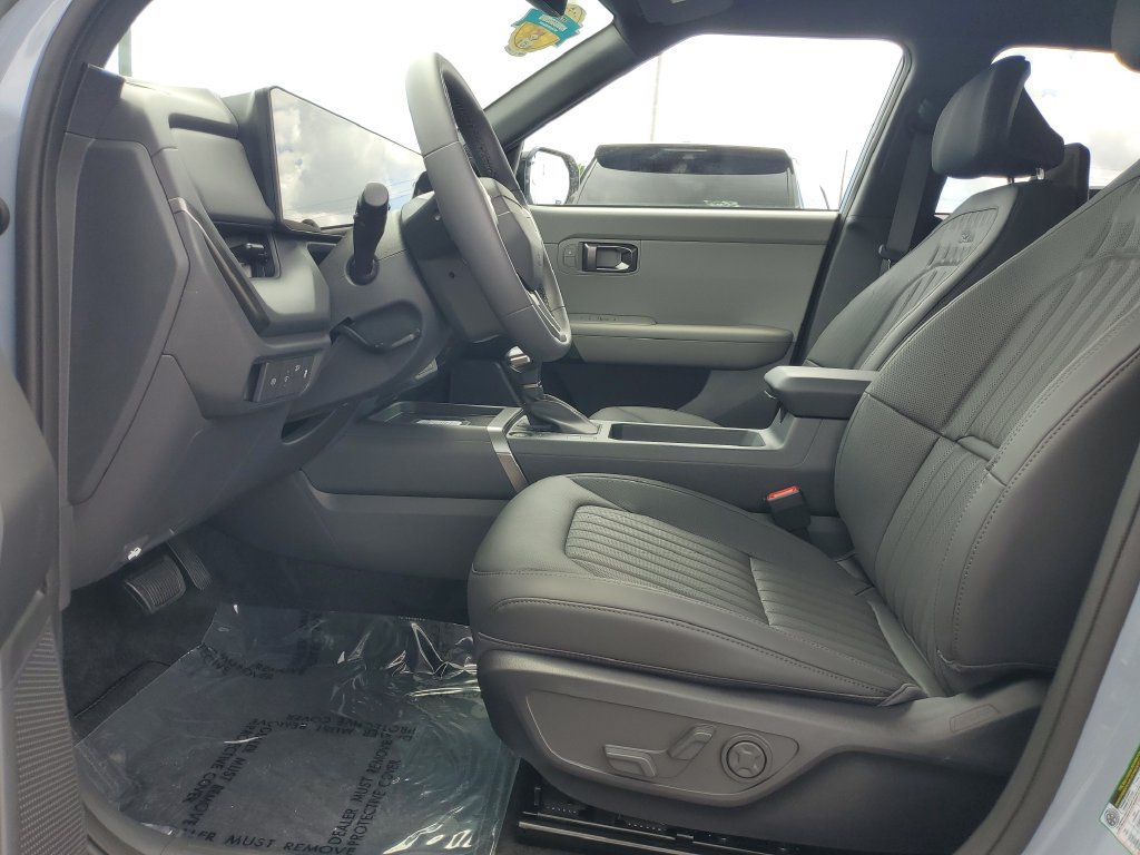 Used 2027 Kia Seltos X-Line S AWD/4WD image 5