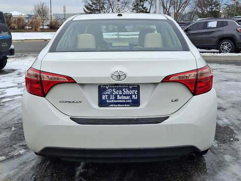 Used 2019 Toyota Corolla LE image 5