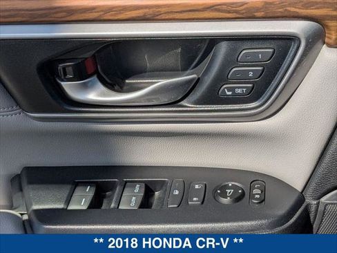 Used 2018 Honda CR-V Touring image 11