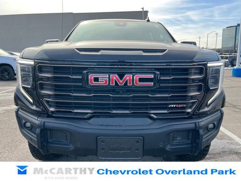 Used 2024 GMC Sierra 1500 AT4X w/ AT4X AEV Edition image 8