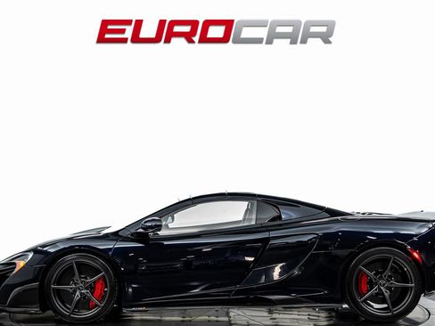 Used 2016 McLaren 675LT Spider image 3
