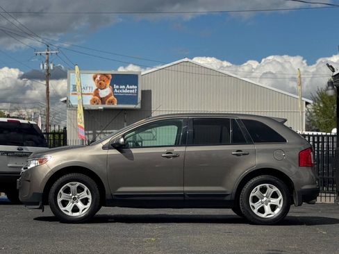Used 2013 Ford Edge SEL FWD image 18