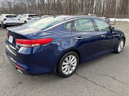 Used 2018 Kia Optima EX w/ Premium Package image 7