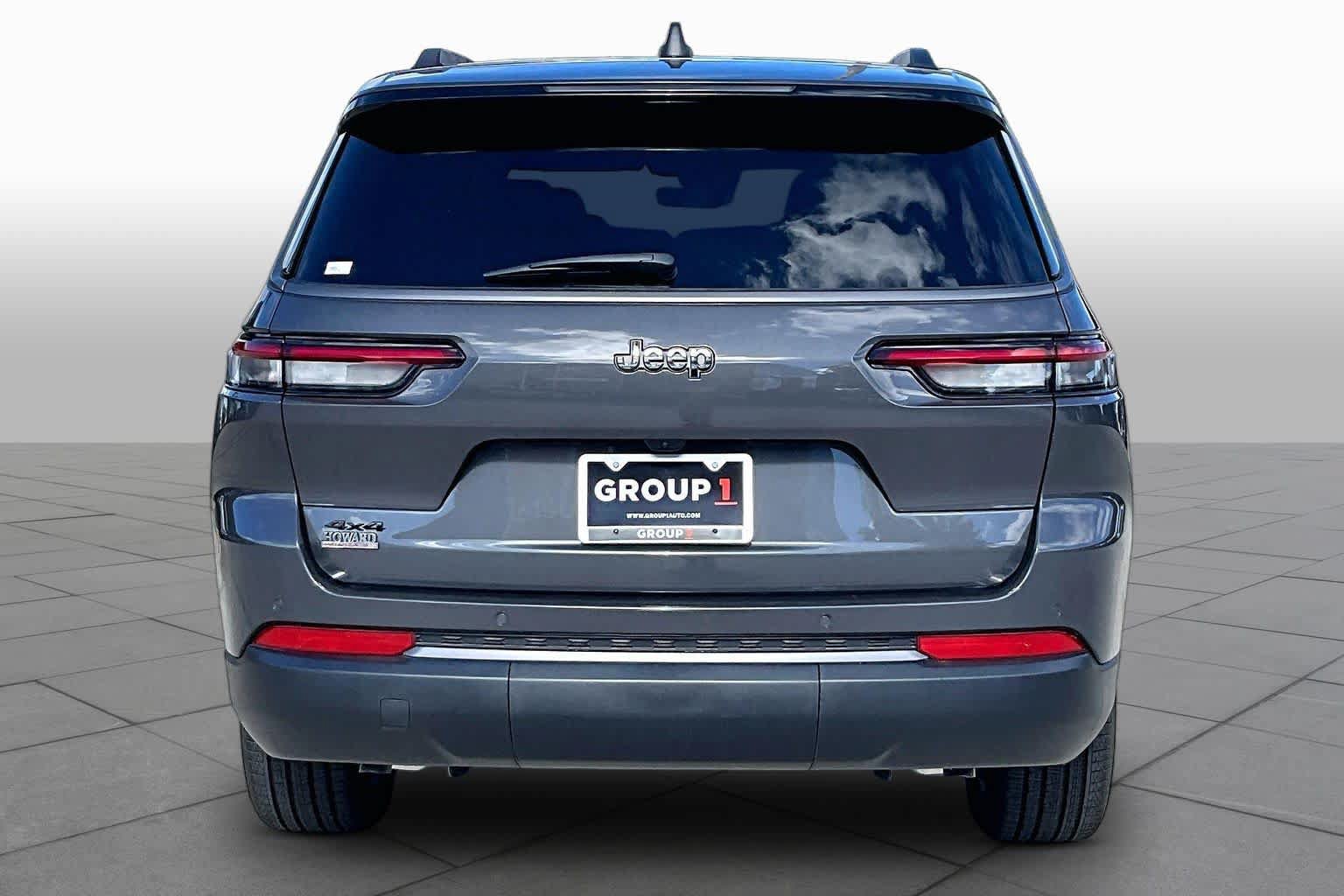 New 2026 Jeep Grand Cherokee L Limited w/ Limited Altitude Package AWD/4WD image 5