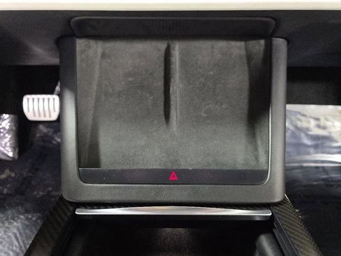 Used 2022 Tesla Model S Plaid image 34