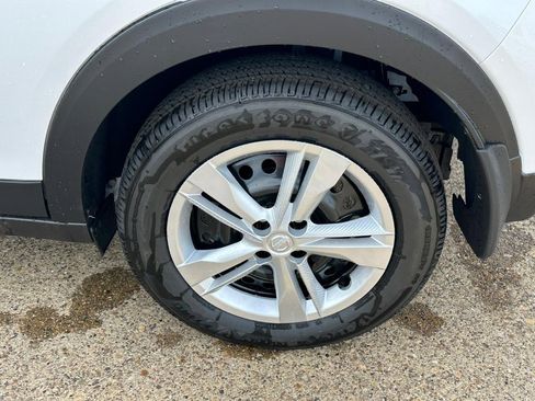 New 2025 Nissan Kicks Play S image 22