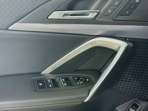 New 2025 BMW X2 xDrive28i w/ Convenience Package image 18