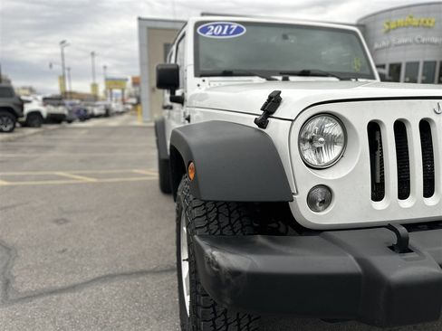 Used 2017 Jeep Wrangler Unlimited Sport w/ Power Convenience Group image 9