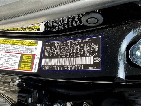 Used 2025 Toyota Camry SE FWD image 6